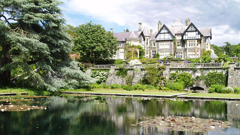 Iconic Gardens of England & Wales in Spring, with Chelsea Flower Show