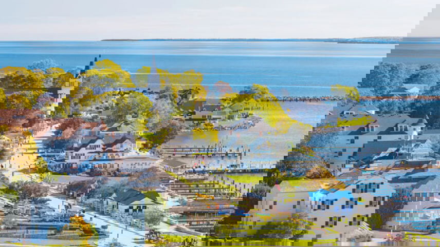 Scenic Great Lakes with Mackinac Island