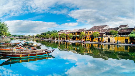 13 Day Christmas in Vietnam (Wendy Wu)