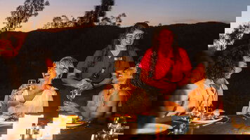 4 Day Red Centre Active Adventure (Standard) with BBQ Dinner (AAT Kings)