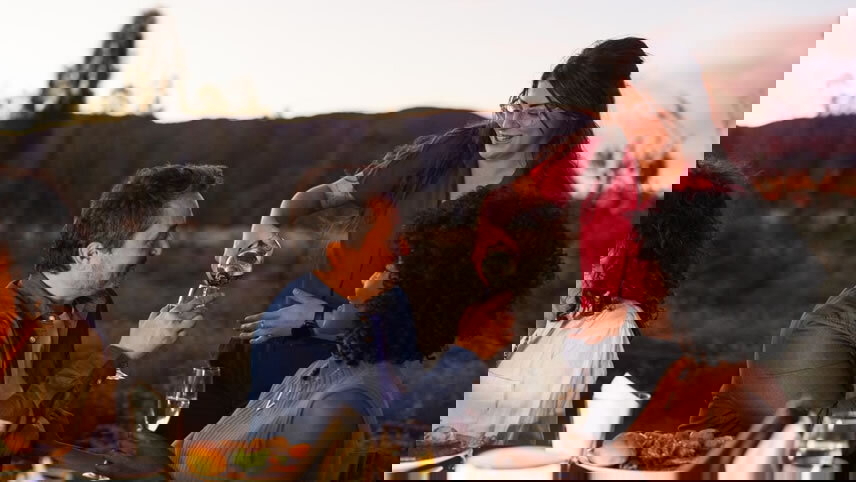 Uluru & Kata Tjuta Highlights (Budget) with BBQ Dinner