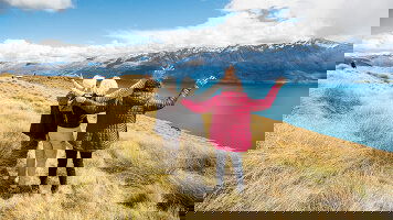 Intimate Groups of Like-Minded Travellers