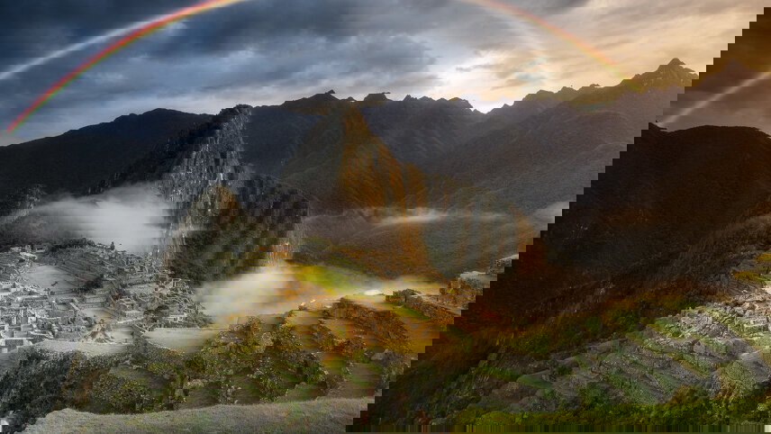 Wonders of the Galápagos & Machu Picchu: Eastern Islands Route