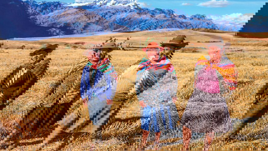 Wonders of the Galápagos & Machu Picchu: Eastern Islands Route