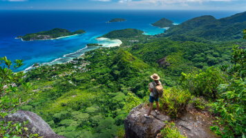 26 Day Wild Wonders: Around the World by Private Jet (Abercrombie & Kent)