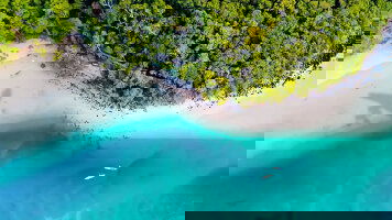 Abercrombie & Kent Wings Over the World