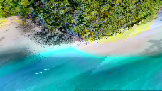 Abercrombie & Kent Wings Over the World