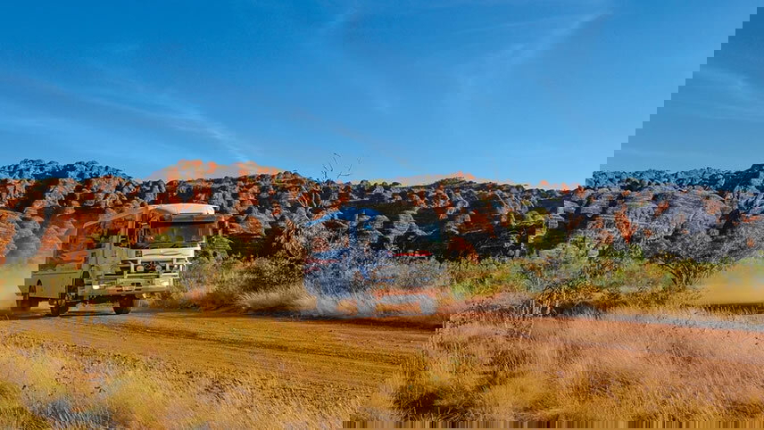 Kimberley Complete with Kimberley Coastal Expedition (Land in Reverse)