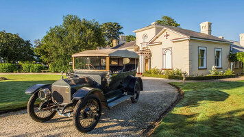 7 Day Heritage Gardens, Art & Tastes of Tasmania (APT)