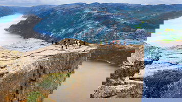 APT Small Group Journeys