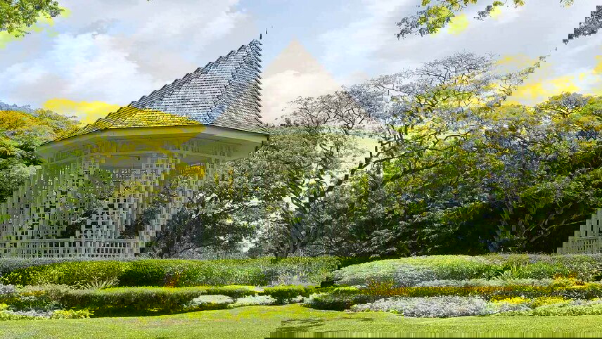 Singapore - A City Within A Garden