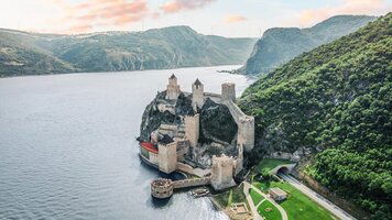 22 Day Grand Voyage of Europe (APT)