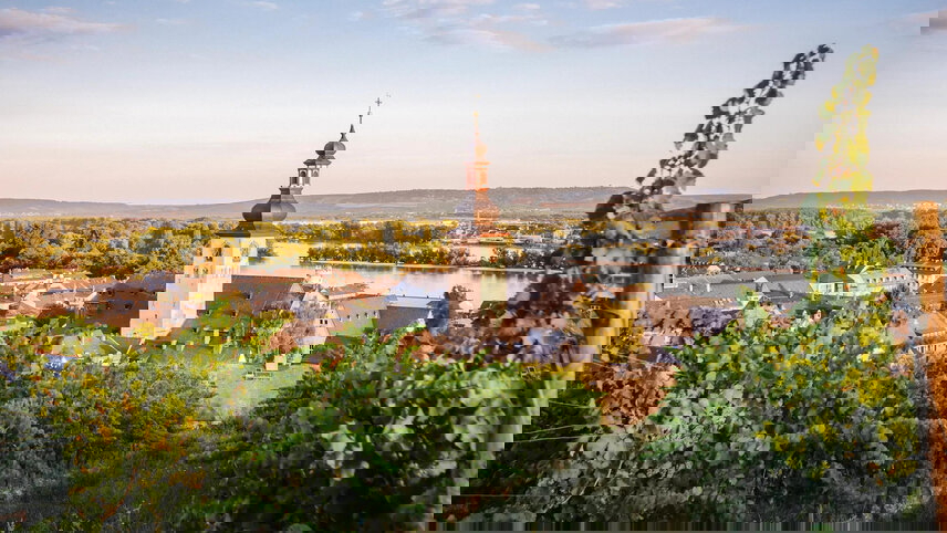 In Search of the Northern Lights with Magnificent Europe