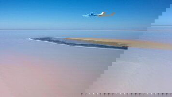 8 Day Lake Eyre and the Painted Hills (APT)