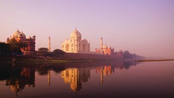 17 Day Golden Triangle, Kolkata and Lower Ganges Cruise (APT)