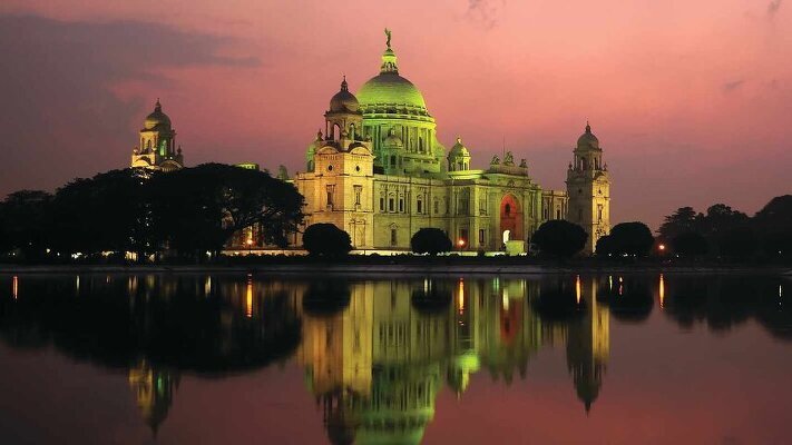 12 Day Kolkata, Varanasi and Lower Ganges Cruise with APT