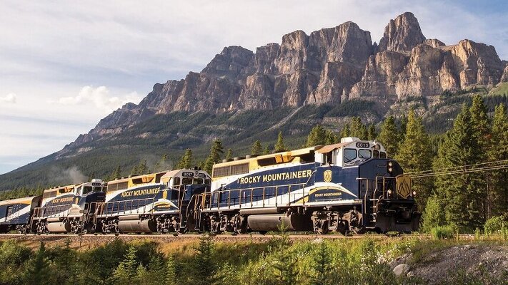 19 Day Rockies Explorer and Alaska Cruise with APT