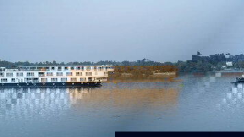 Ganges River Cruises Tours