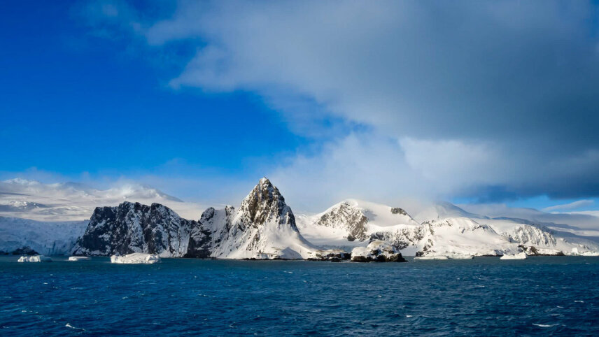 Spirit of Antarctica: In Partnership with New Scientist Discovery Tours