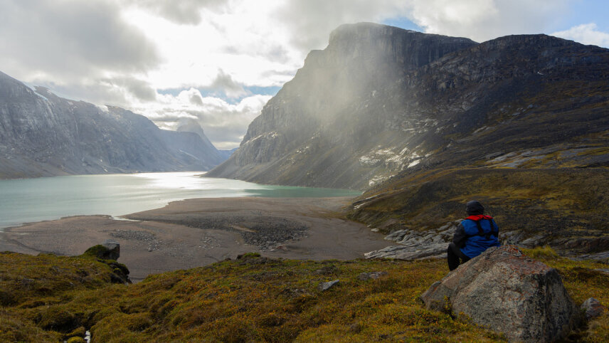 Traversing the Northwest Passage
