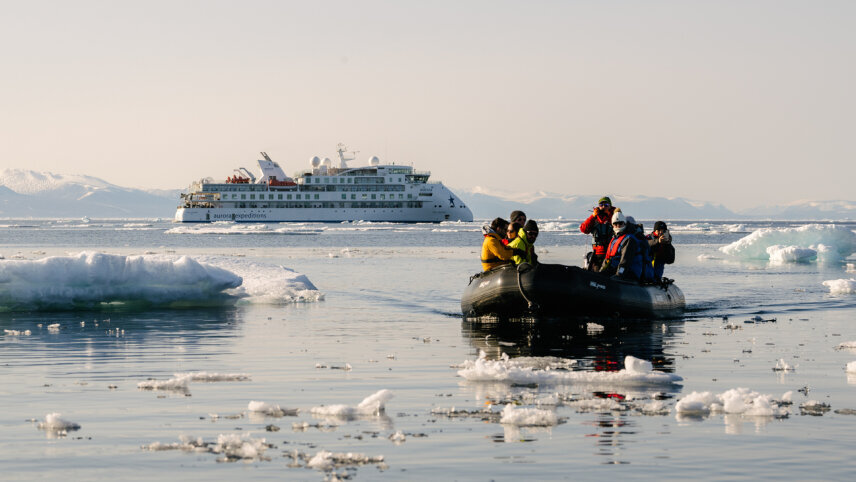 Jewels of the Arctic - Spitsbergen & East Greenland