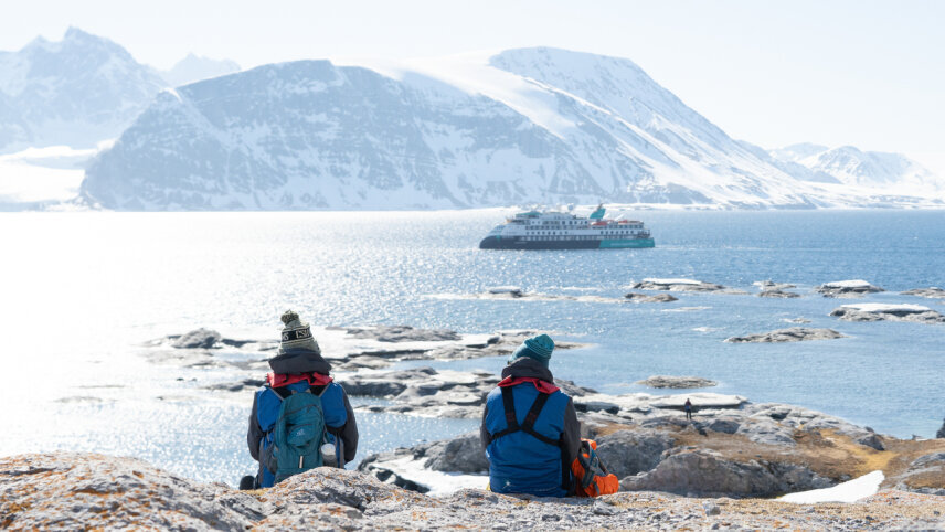 Spitsbergen: Realm of the Ice Bear