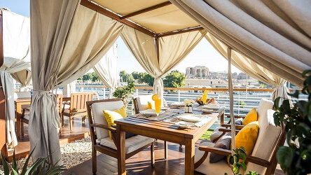 Exclusive Meets Inclusive