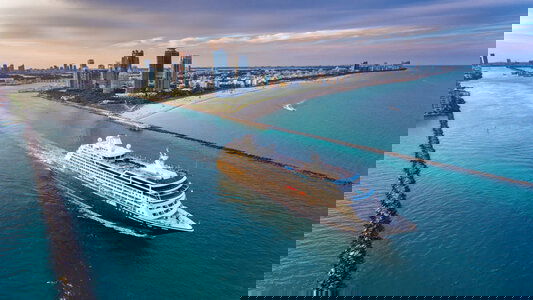 Intimate Club Style Ships