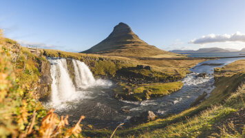 8 Day Iceland: Sagas and Springs (Blue-Roads)
