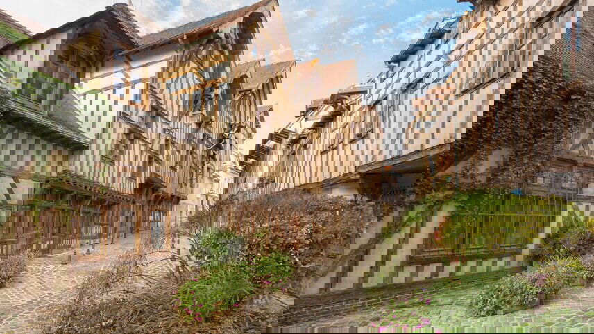 Paris to Nice Through Vineyards and Mountains