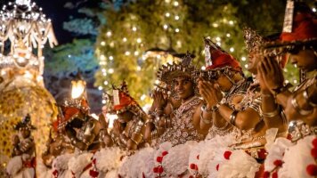 17 Day Sri Lanka In-Style – Kandy Festival (Bunnik Tours)