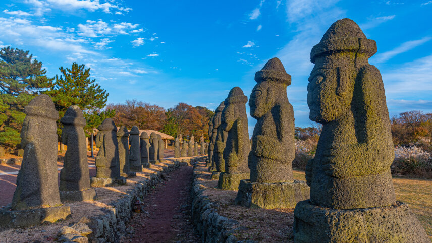 Korea & Jeju In-Style - Travel with Dennis Bunnik