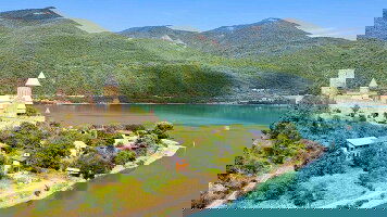 22 Day Georgia, Armenia & Azerbaijan (Bunnik Tours)