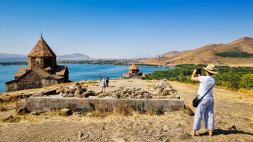 22 Day Georgia, Armenia & Azerbaijan (Bunnik Tours)