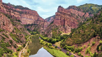 5 Day Three-Day Rail Classic with National Parks Westbound (Canyon Spirit)