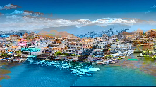 Destination Cruising