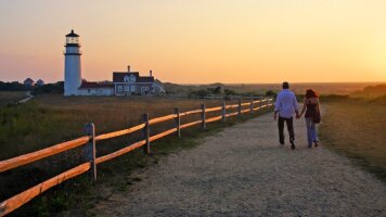 8 Day Islands of New England (Collette)
