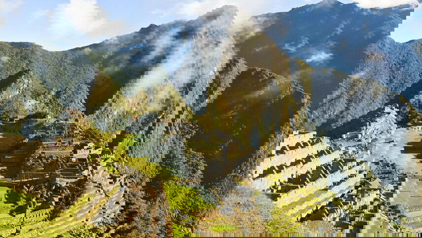 Peru & Galapagos by Yacht 