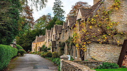 9 Day Shades of the English Countryside featuring London, Cornwall & Cotswolds (Collette)