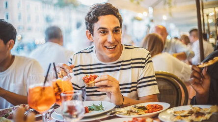 11 Day Warsaw to Rome Vistas (Contiki)