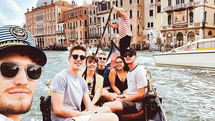 15 Day London to Rome (Contiki)