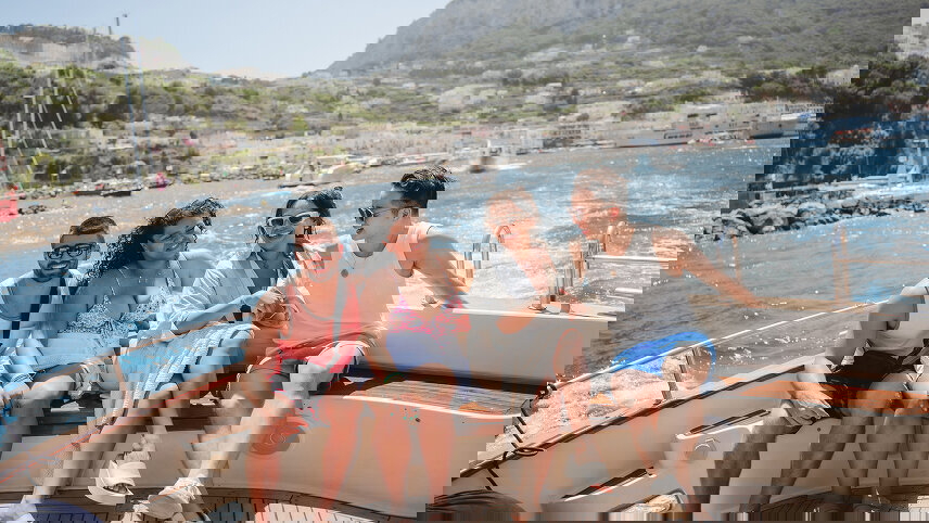 Barcelona to London Quest (Plus)