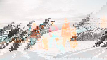 9 Day Ski Canada (Contiki)