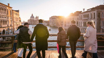 19 Day European Whirl (Plus) (Winter) (Contiki)