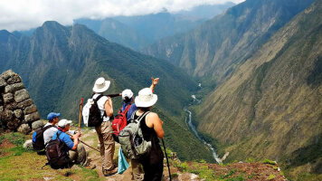 Expert, local guides