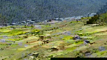 13 Day Bhutan Unveiled (Crooked Compass)