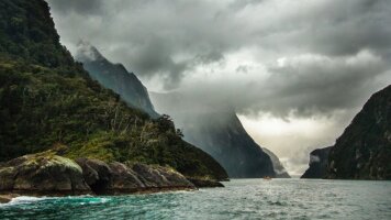 16 Day Auckland to Brisbane (Crystal)