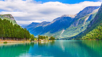 20 Day Portsmouth to Reykjavik (Crystal)