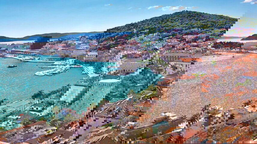 Discover the Mediterranean from Athens to Venice