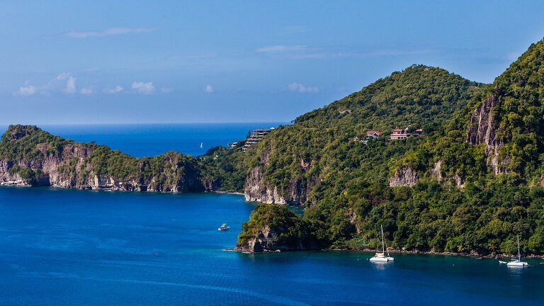 Discover the Caribbean in depth